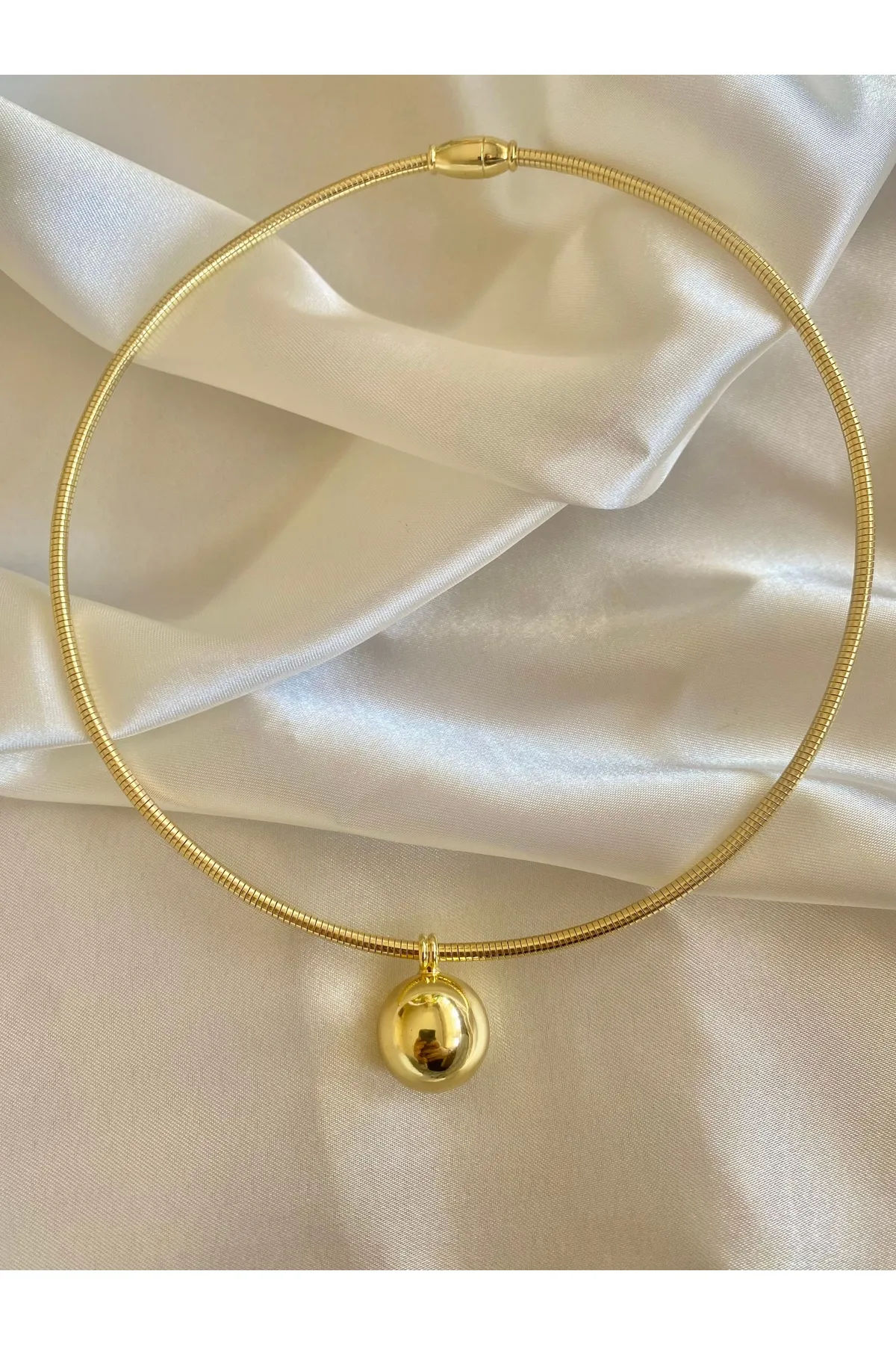 Çelik%20Topçuklu%20Gold%20Choker%20Kolye